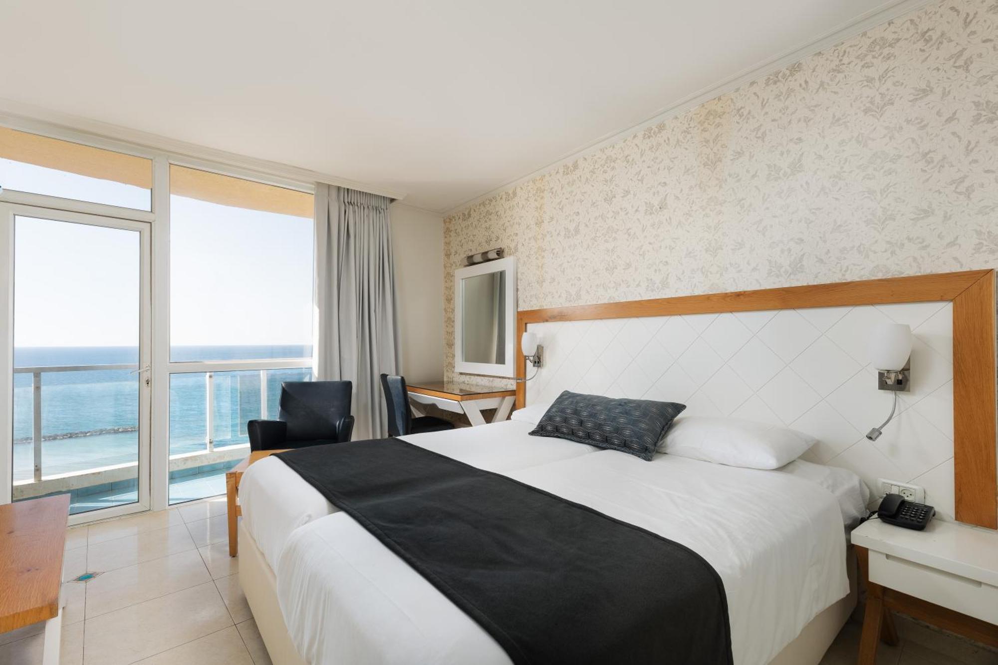 Residence Hotel Нетания Экстерьер фото